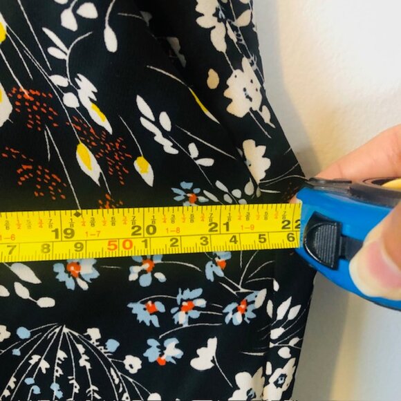 Parker Mini Dress with Flare Sleeves & Floral Neck Collar Black Size S - Picture 10 of 11